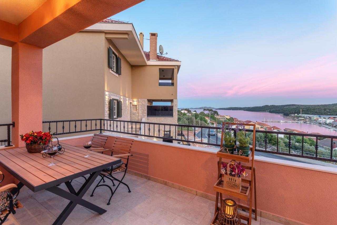 Hana Luxury Apartment With Sea View ซาลี ภายนอก รูปภาพ
